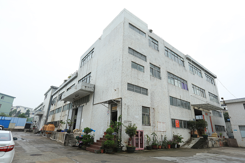 九游游戏官网电脑版:埃德加•斯诺是怎样进入陕北的